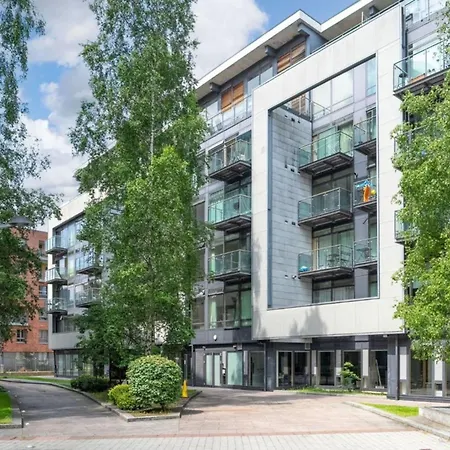 Modern Centre With Balcony In 1 아파트 더블린